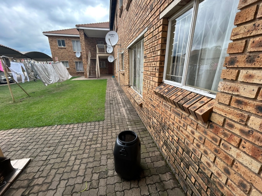 2 Bedroom Property for Sale in Bergsig North West